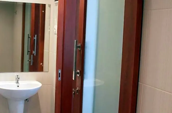 Hotel Gora 2*